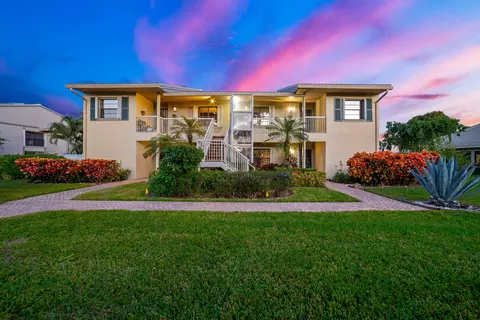 5 Eastgate Dr #C, Boynton Beach, FL 33436