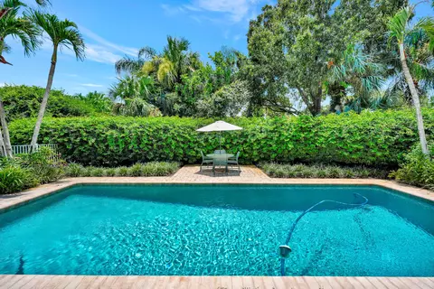 Exterior - 3360 SE Golf Trl, Stuart, FL 34997 photo 7 of 10