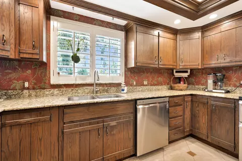 Kitchen - 3360 SE Golf Trl, Stuart, FL 34997 photo 2 of 4