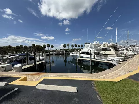 2385 Pga Blvd #18, Palm Beach Gardens, FL 33410