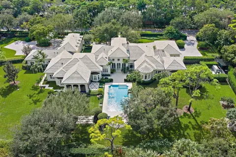124 Bears Clb, Jupiter, FL 33477