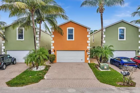 3114 Shelby Way, Palm Springs, FL 33461