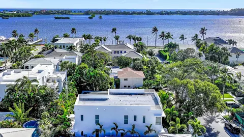 131 Costello, West Palm Beach, FL 33405