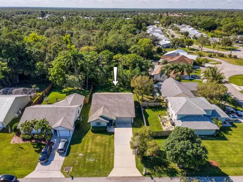 6690 SE Raintree, Stuart, FL 34997