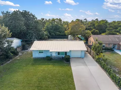 8756 SE Sunset Dr, Hobe Sound, FL 33455