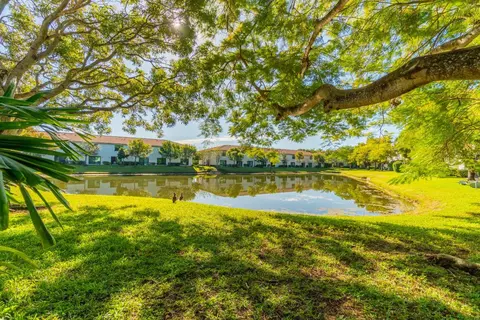 4203 Napoli Lake Dr, Riviera Beach, FL 33410