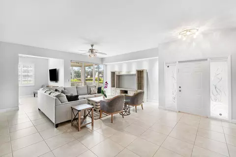 5166 Lake Catalina Dr #C, Boca Raton, FL 33496