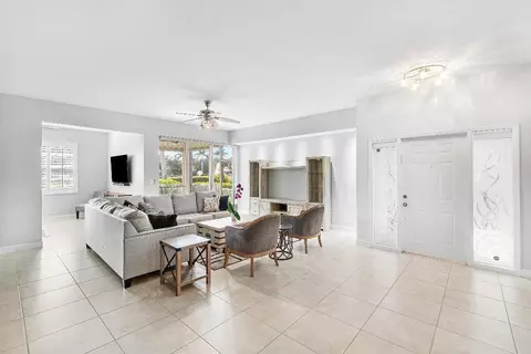 5166 Lake Catalina Dr #C, Boca Raton, FL 33496