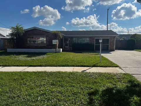 754 Fairhaven Dr, North Palm Beach, FL 33408