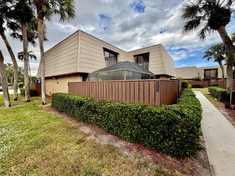 5428 54th, West Palm Beach, FL 33409
