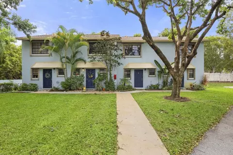 406 N Cypress Dr #2, Tequesta, FL 33469
