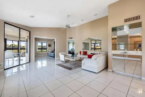 7689 Glendevon Ln #1805, Delray Beach, FL 33446