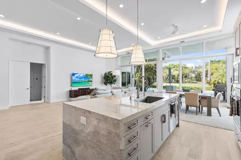 13370 Deauville, Palm Beach Gardens, FL 33410