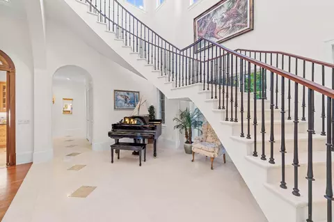 Entry Way - 6968 SE Harbor Cir, Stuart, FL 34996 photo 2 of 2