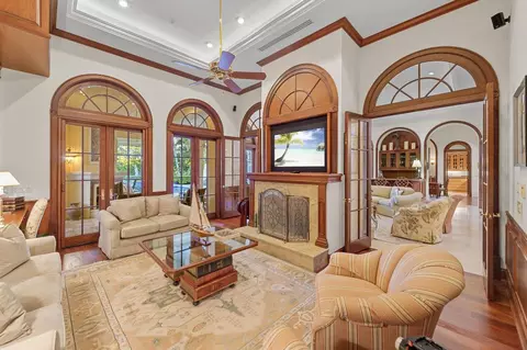 Living - 6968 SE Harbor Cir, Stuart, FL 34996 photo 4 of 4