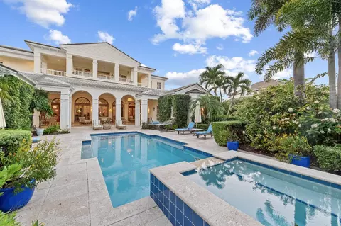 Exterior - 6968 SE Harbor Cir, Stuart, FL 34996 photo 7 of 8