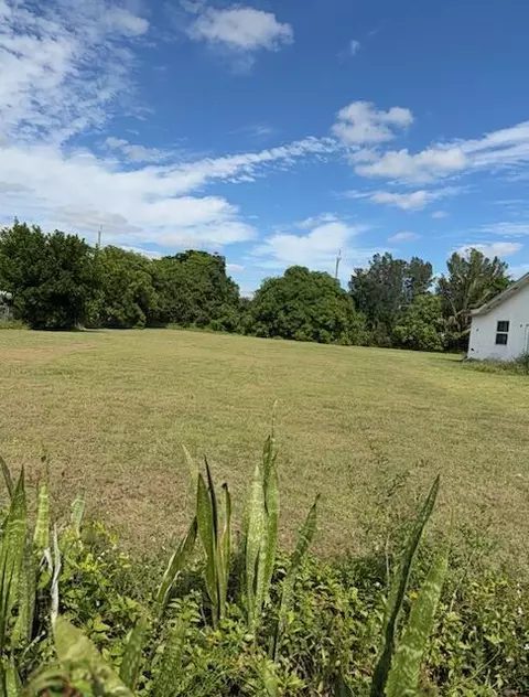 Undisclosed, Lake Worth, FL 33461