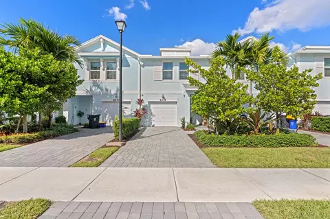 6339 Sailpointe Ln, West Palm Beach, FL 33413