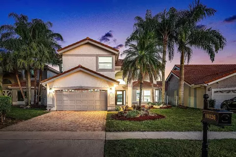10326 Buena Ventura Dr, Boca Raton, FL 33498