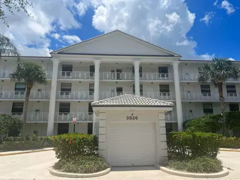 3826 Whitehall Dr #205, West Palm Beach, FL 33401