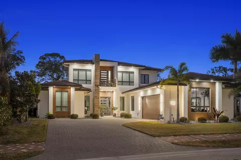 178 SE Via Lago Garda, Port Saint Lucie, FL 34952