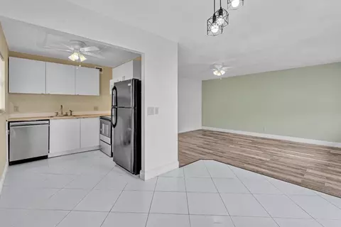 365 Flanders #H, Delray Beach, FL 33484