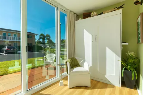 2164 NE 1st Way #105, Boynton Beach, FL 33435