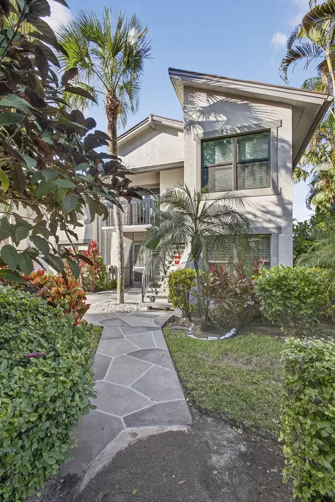 11267 Pond Vw #B104, Wellington, FL 33414