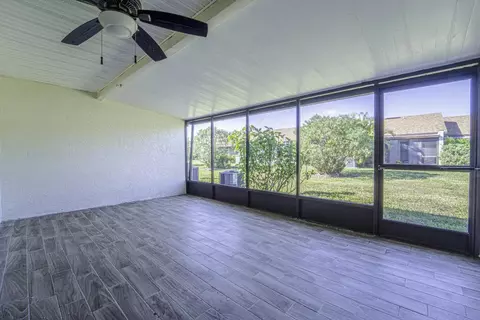 6020 Indrio Rd #6, Fort Pierce, FL 34951