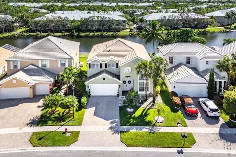 144 Kensington Way, Royal Palm Beach, FL 33414