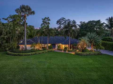 12466 Quercus Ln, Wellington, FL 33414