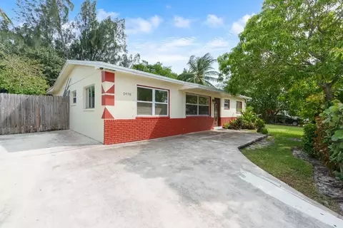 1498 NW 1st St, Boynton Beach, FL 33435