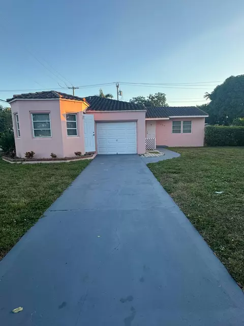 1600 Van Buren St, Hollywood, FL 33020