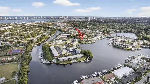 326 Southwind Ct #207, North Palm Beach, FL 33408