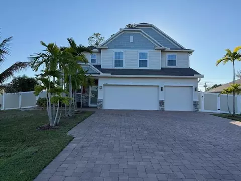 2300 SW Abalon Cir, Port Saint Lucie, FL 34953