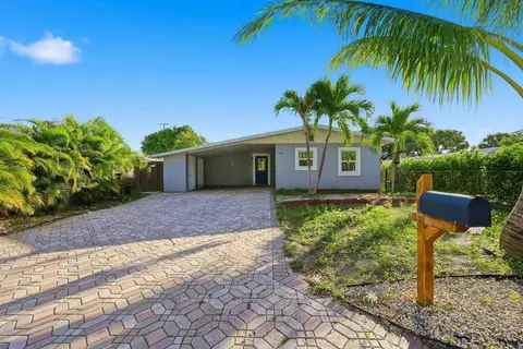 1722 N D St, Lake Worth Beach, FL 33460