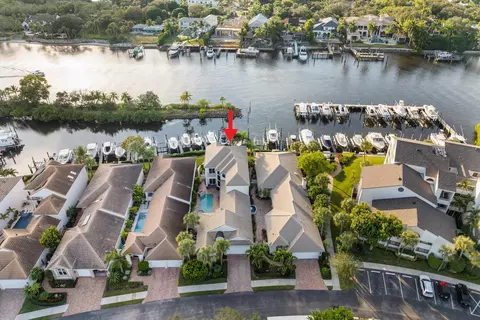 602 Oak Harbour Dr, Juno Beach, FL 33408