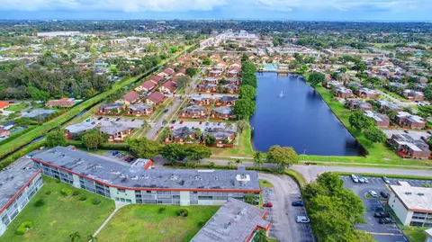 3200 Springdale Blvd #217, Palm Springs, FL 33461