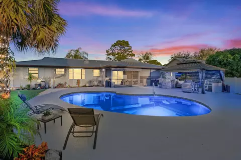 1658 SW Gemini Ln, Port Saint Lucie, FL 34984