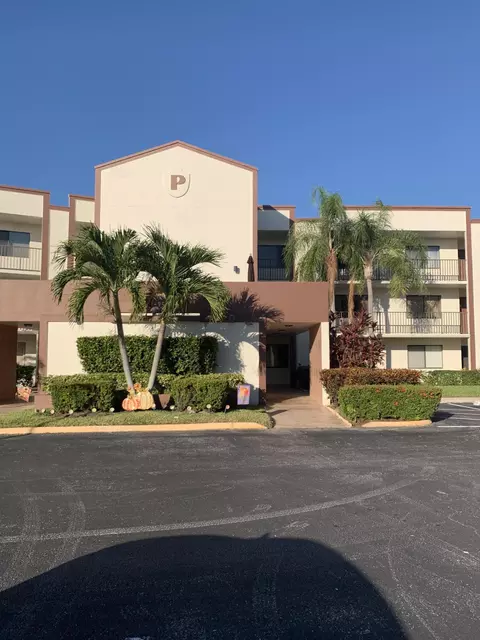 9531 N Belfort #111, Tamarac, FL 33321