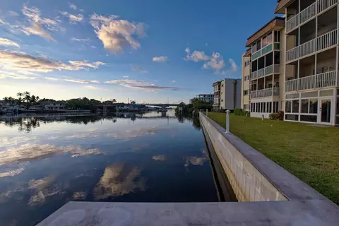 632 Snug Harbor Dr #D15, Boynton Beach, FL 33435