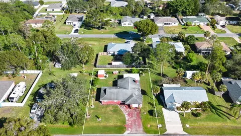 7406 Salerno Rd, Fort Pierce, FL 34951