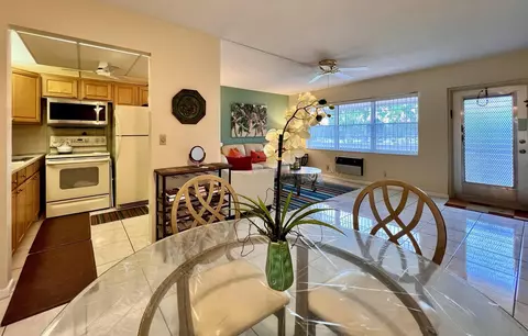 197 Bedford H, West Palm Beach, FL 33417
