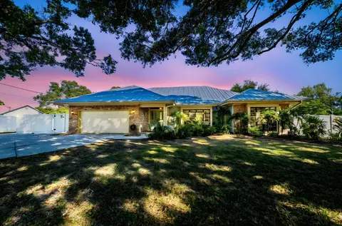 6106 Silver Oak Dr, Fort Pierce, FL 34982