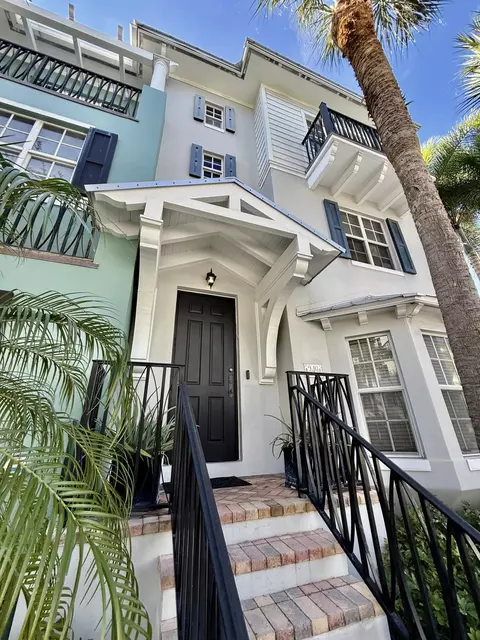 349 E Mallory Cir, Delray Beach, FL 33483