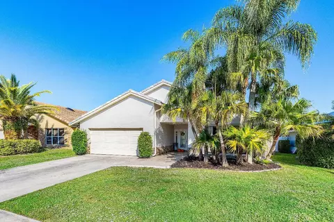 7483 Silver Woods Ct, Boca Raton, FL 33433