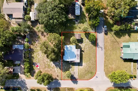 659 4th Pl SW, Vero Beach, FL 32962