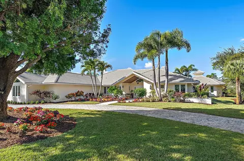 2500 NW Hollyberry Ln, Palm City, FL 34990