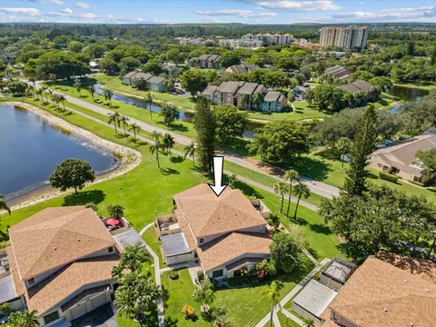 4451 Willow Pond Rd #B, West Palm Beach, FL 33417