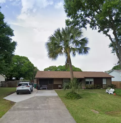 7904 Hibiscus Rd, Fort Pierce, FL 34951